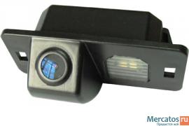 Kamera-zadnego-vida-shtatnye-na-vse-modeli-avto-nedorogo-deshe