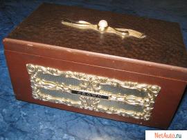 Шкатулка для драгоценностей CROWN с встроенным радио