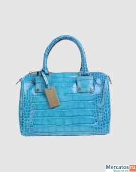 Женская кожаная сумка COCCINELLE