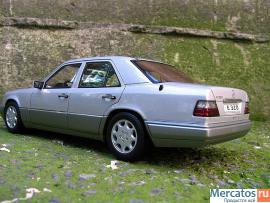 MERCEDES-BENZ E320 AUTOart (1/18) 3