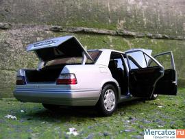 MERCEDES-BENZ E320 AUTOart (1/18) 5