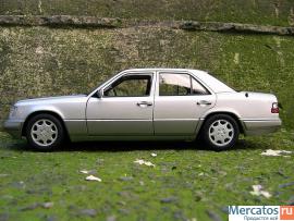 MERCEDES-BENZ E320 AUTOart (1/18) 7