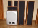 продаю комплект акустических колонок cortland