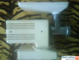 Продаю электрическую мясорубку