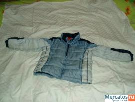 Куртка осенне-зимняя, синтипон. COLINS.с капюшоном.