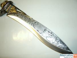 Сувенирный нож на подставке (орёл, волк) 3