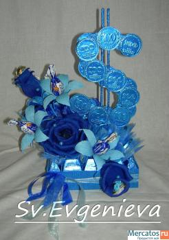 Сладкие букеты из конфет 7