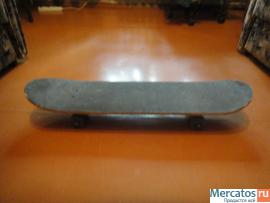 скейтборд и защита для катания