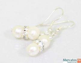 Речной жемчуг белый, стразы, биж. сплав.