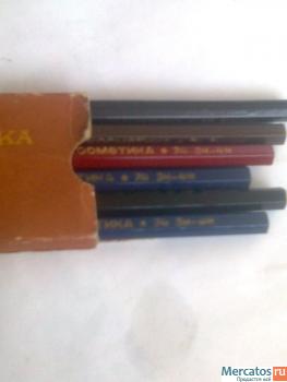 Карандаши косметические.