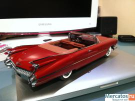Модель CADILLAC SERIES 62 CONVERTIBLE 1 18 Auto Art 6