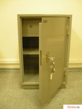 Металлический шкаф