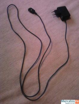 Prodaetsya-podzaryadnoe-ustroystvo-dlya-telefonov-LG-2