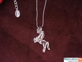 Подвеска в виде коня