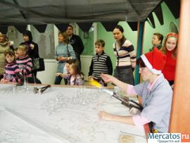 Ekskursii-na-fabriku-elochnyh-igrushek-v-Himkah-10