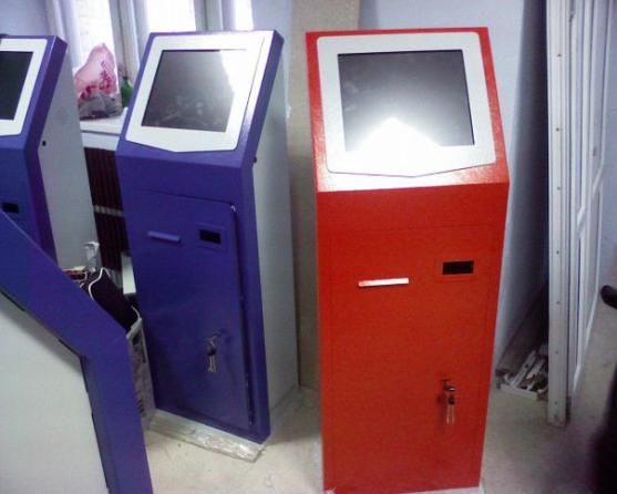 Продам платежный терминал с монетоприёмником и без