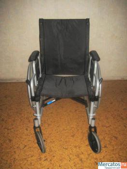 Кресло-коляска со съемным подголовником 3