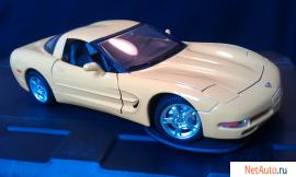 Chevrolet Corvette 1/18 Bburago