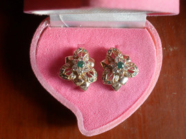 Золотую печатку. 2