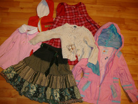 МНОГО РАЗНОЙ НОВОЙ ОДЕЖДЫ ДЛЯ ДЕВОЧЕК-6-8ЛЕТ-СМОТРИТЕ ФОТО 3