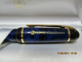 Продам Ручку с золотым пером Waterman 2