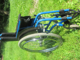 Prodam-invalidnuyu-kolyasku-3