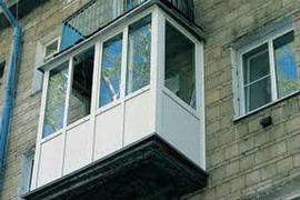 Osteklenie-balkona-ekonom-variant-3