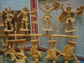 Солдатики 1/32 Atlantic Римские гладиаторы и Христьяне Полный на 5