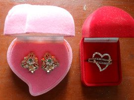 Золотую печатку. 5