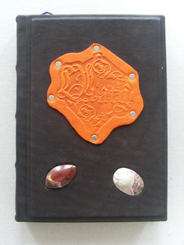 Ежедневники из натуральной кожи (книжный переплет) с декорацией. 11