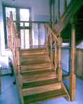 ЛЕСТНИЦЫ деревянные любой конфигурации и сложности