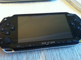 PSP fat + камера + чехол + 2 игры 2