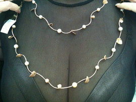 Золотое колье с жемчугом 2