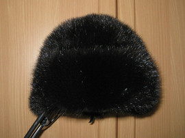 Zhenskaya-shapka-norka-mehovaya-naturalnyy-meh-4