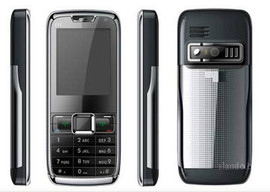 Modnyy-udobnyy-Mobilnyy-telefon-E71-mini-TV