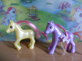 Пластмассовые маленькие пони 3
