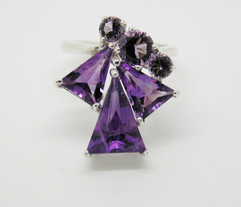 Кольцо Букет, серебряное с Аметистами.