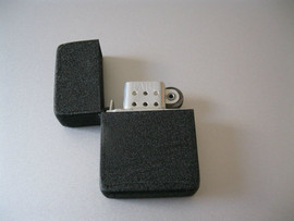 Zazhigalka-Park-Sherman-analog-Zippo-WW2-novaya