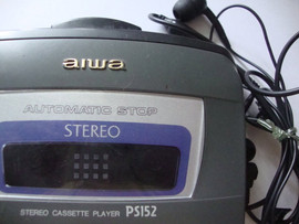 AIWA-PS-152-STEREO-CASSETTE PLAYER-С НАУШНИКАМИ! ДЕШЕВЛЕ НЕ НАЙТ