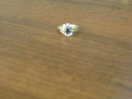 Кольцо с бриллиантами и сапфиром. СТИЛЬ.