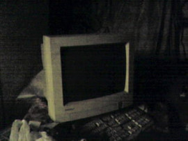 продам монитор на 15