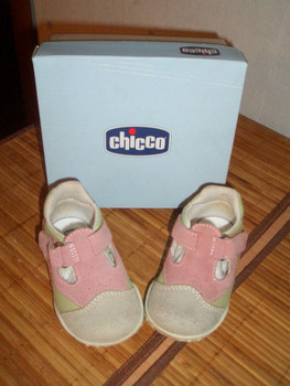 Продаю кроссовки Chicco замша кожа текстиль "Первые шаги" для де